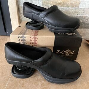 Ladies size 9W Z-Coil shoes Pain relief footwear